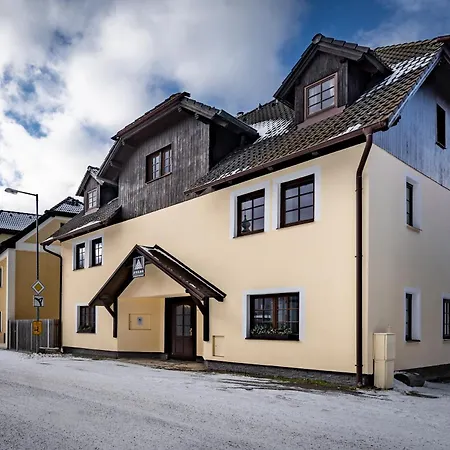 Avama - Lejlighedshotel 3*